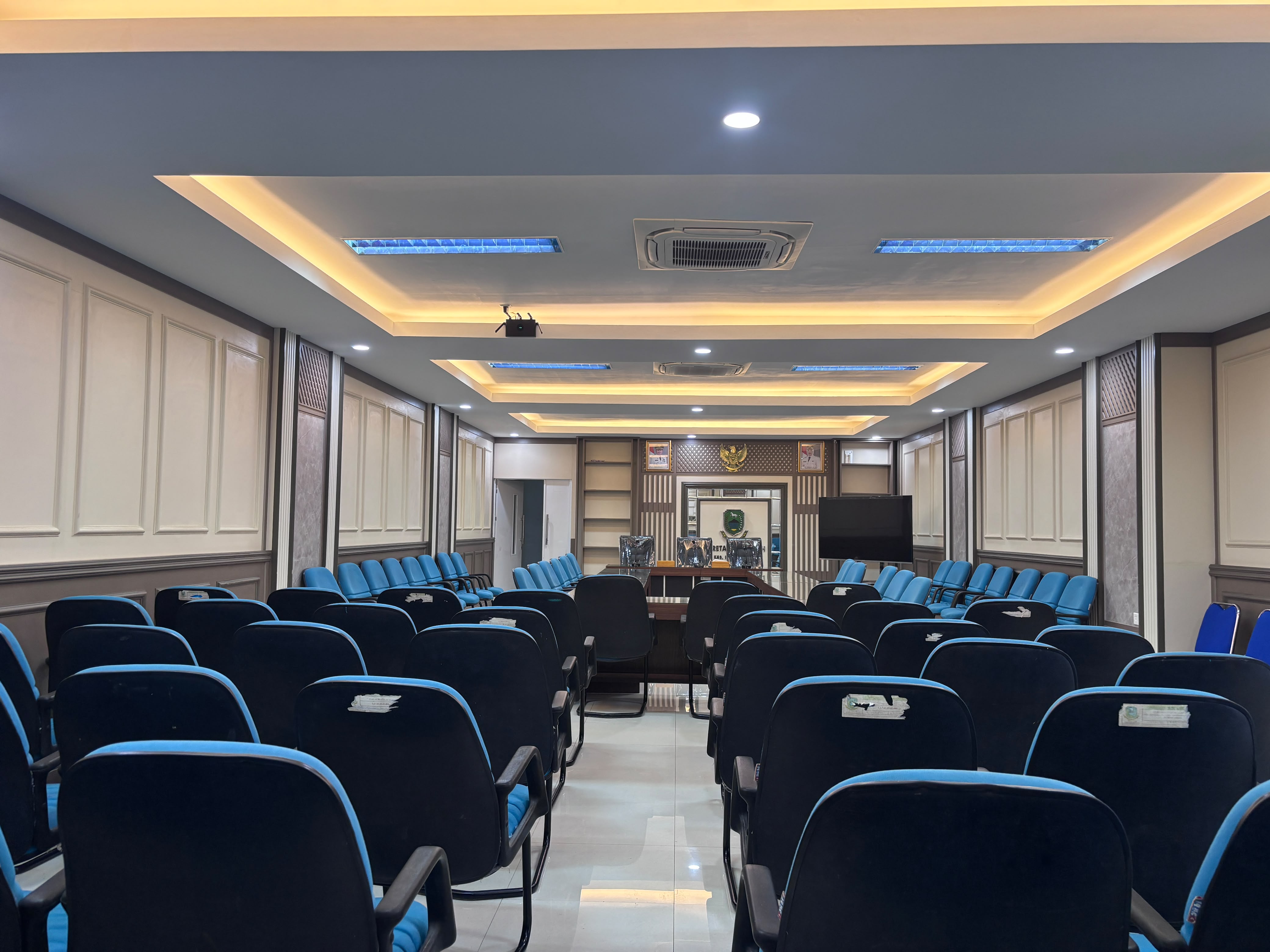 Ruang Rapat Sang Adipati